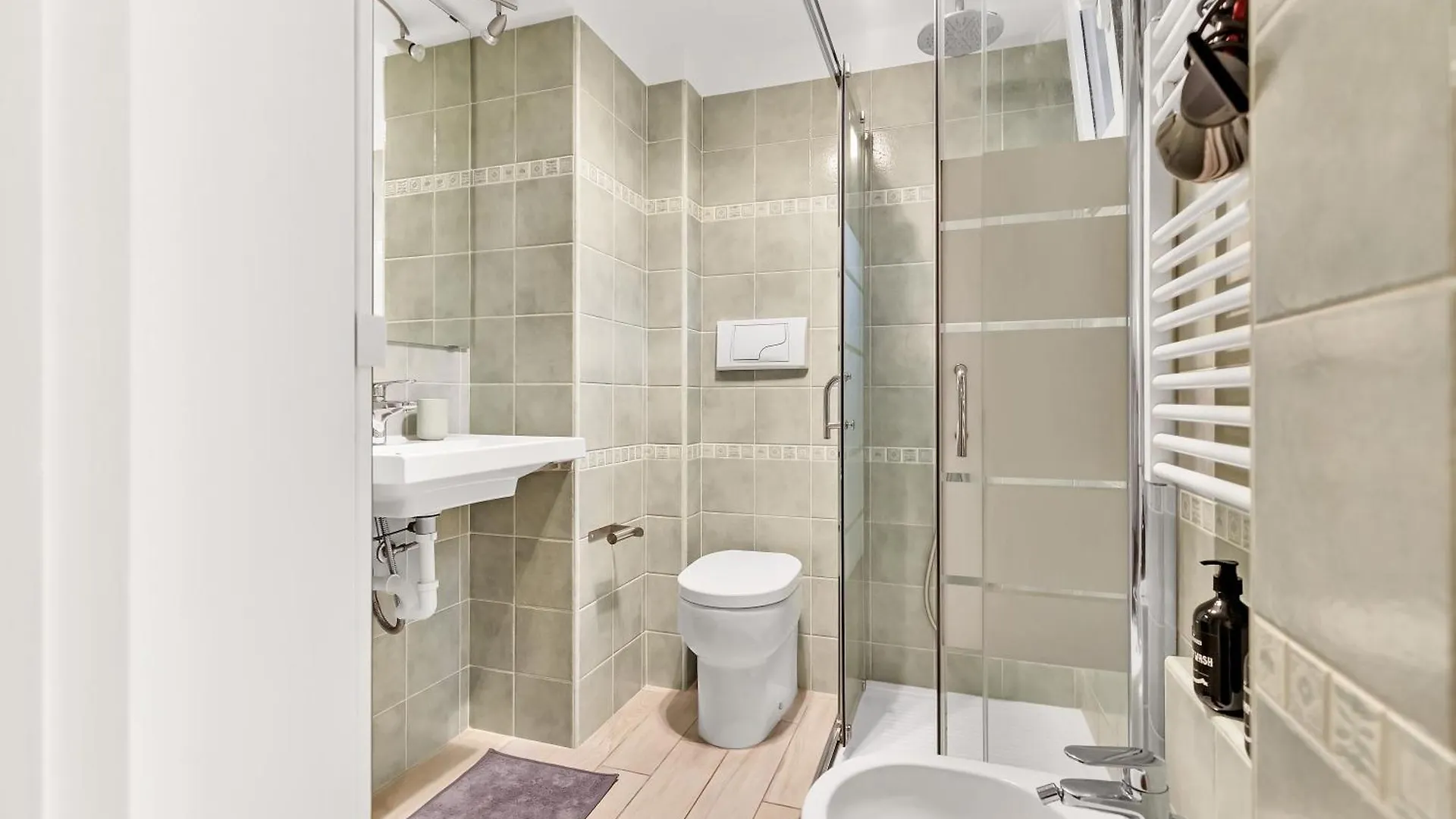 Charming And Large - 4 People - Fiera & Duomo Apartment Milan Italy